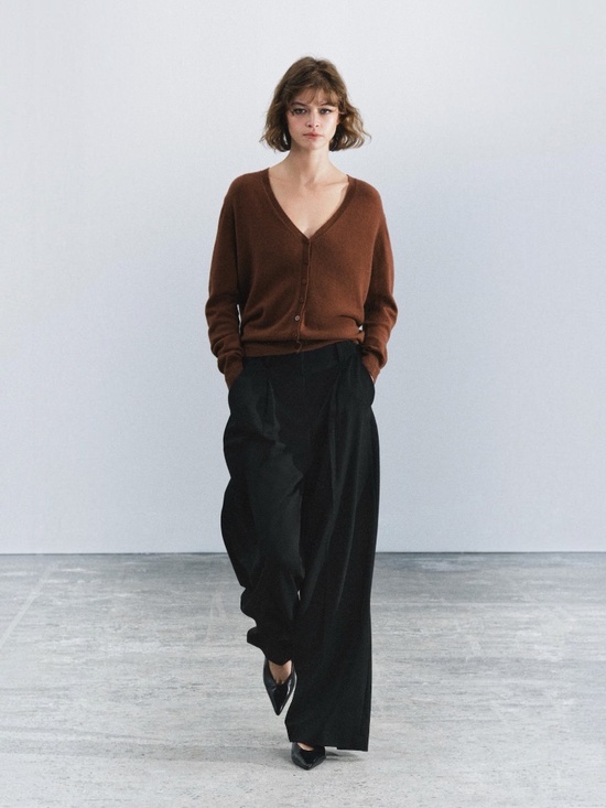 Zara Pants - Zara Black Pleated Wide-Leg Trousers Lyocell Blend Black Size M